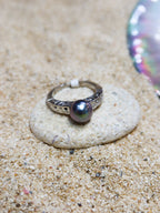 THE TAHITI ENGRAVED RING