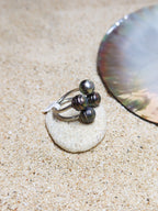 4 PEARLS RING