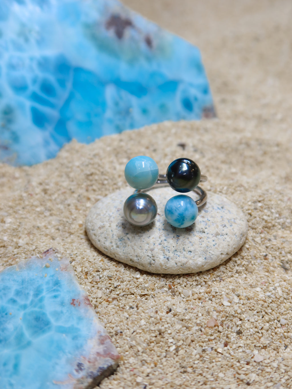 4 PEARLS RING