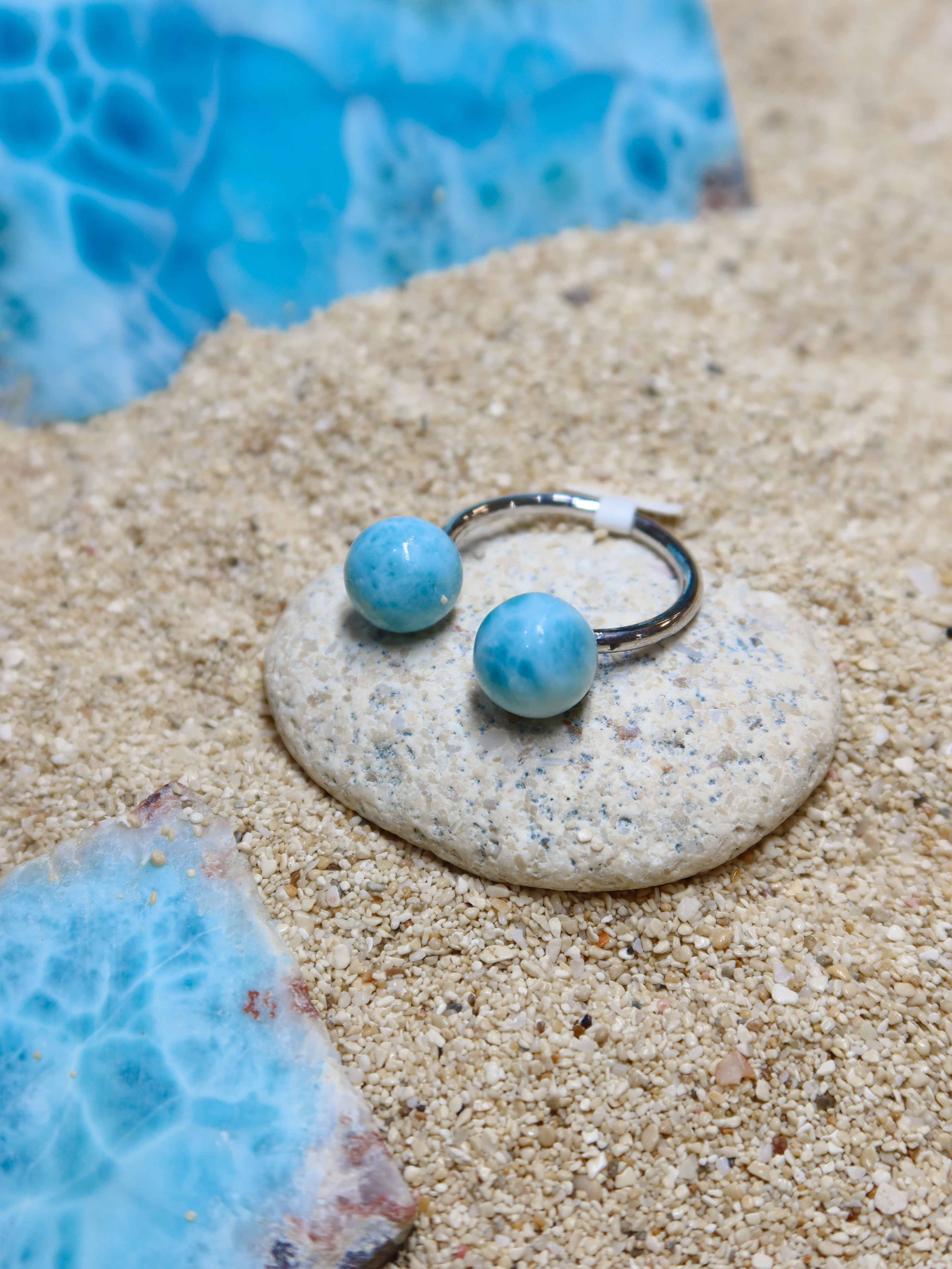 2 PEARLS RING